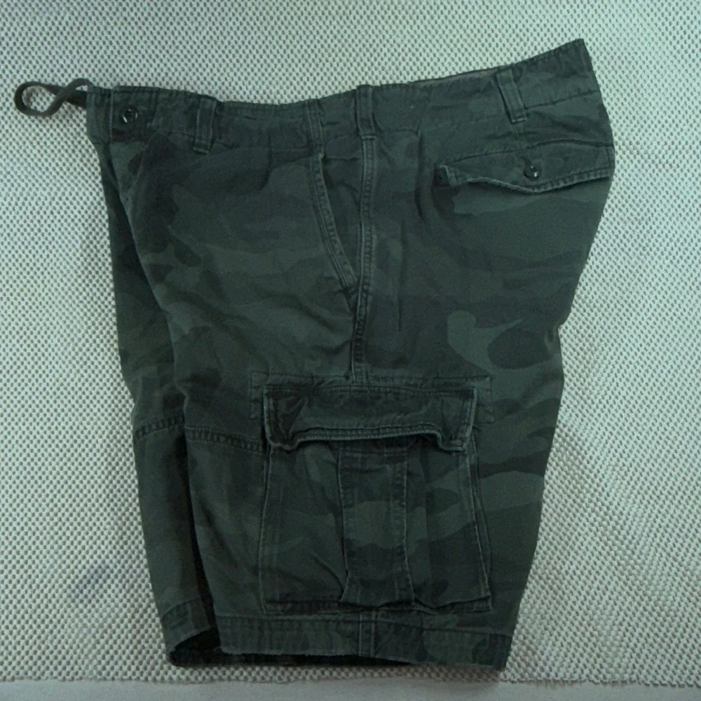 Abercrombie & Fitch Men's Green Camo Cargo Shorts Cotton Canvas Flat Front